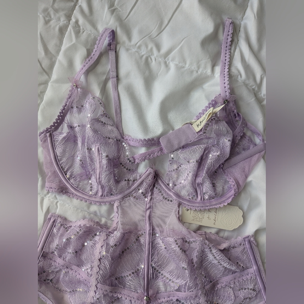 For Love And Lemons Elegant Lace Lingerie Set in Lavender - Picture 4 of 8